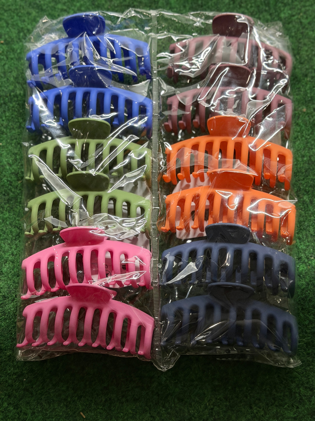 Large Plastic Claw Hair Clips Vibrate Colors-12 Ct.